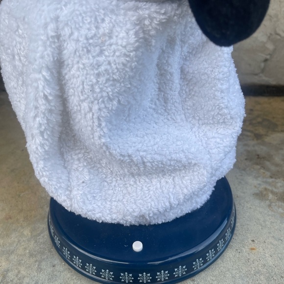 Gemmy Spinning Snowflake Swinging Musical Snow Miser Snowman Plush FOR PARTS - Picture 8 of 10